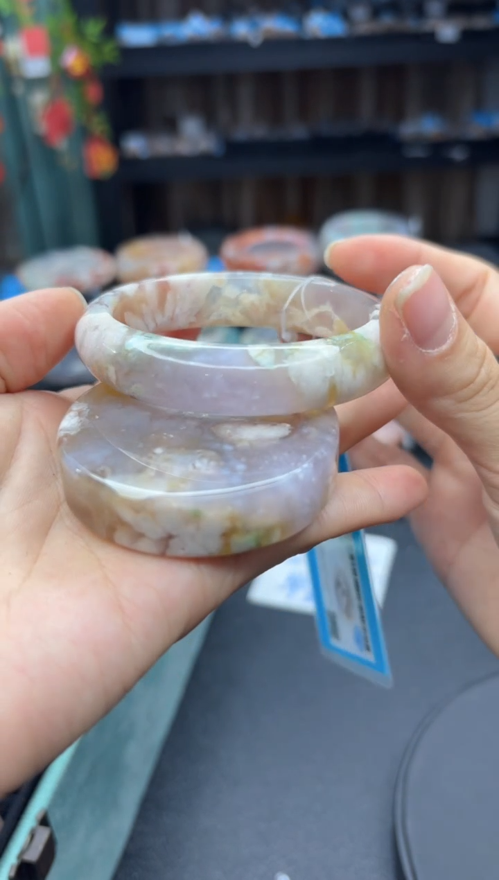 【闪购商品】石英质玉手镯未镶嵌1293（58圈贈送鐲心）