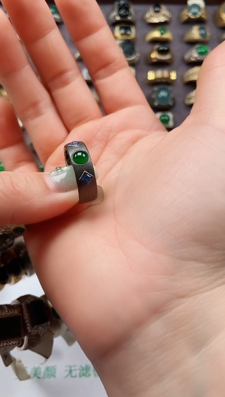银S925镶嵌戒指翡翠马****记天然翡翠
