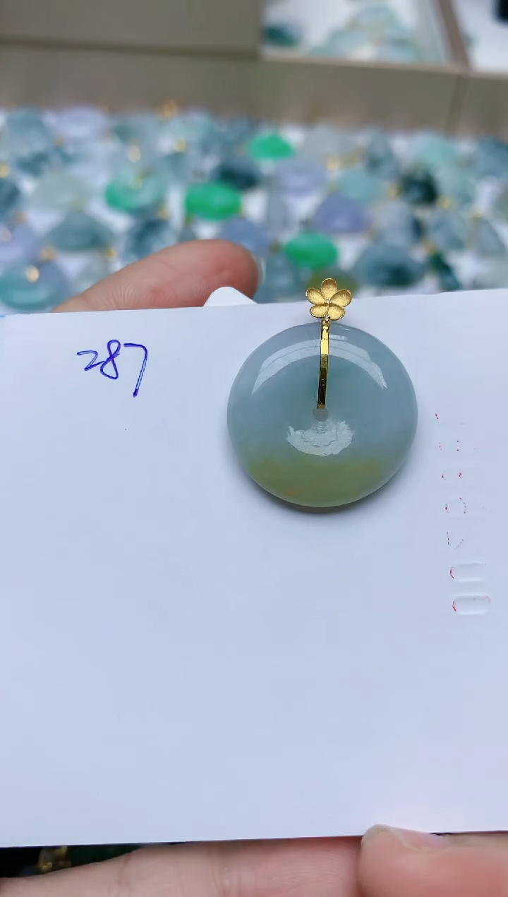 【闪购商品】翡翠颈饰18K金镶嵌天然翡翠A货    287