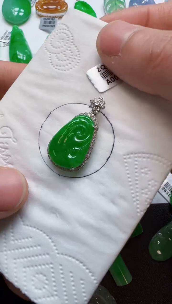 【闪购商品】定制翡翠18K金镶嵌4500元