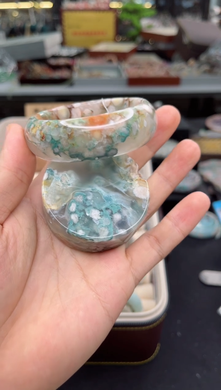 【闪购商品】石英质玉手镯未镶嵌55圈口（赠品镯心）6S856