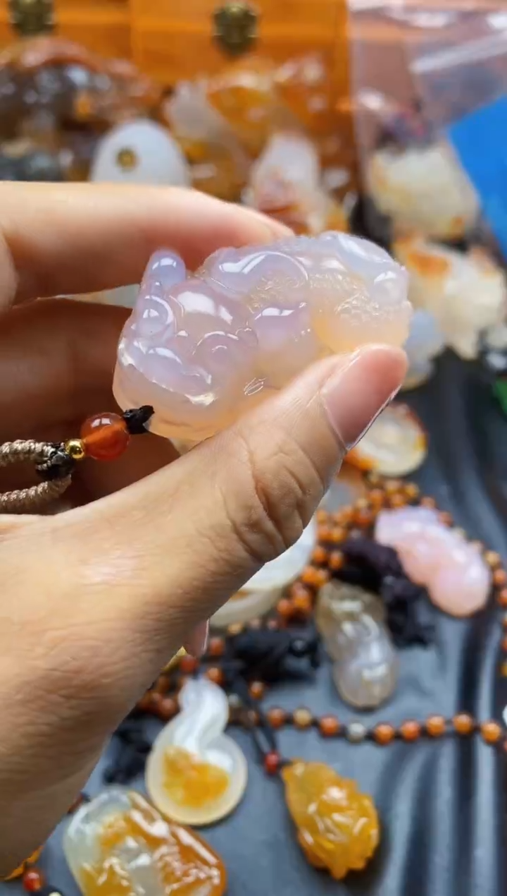 未镶嵌挂件玛瑙/玉髓灰****5ll