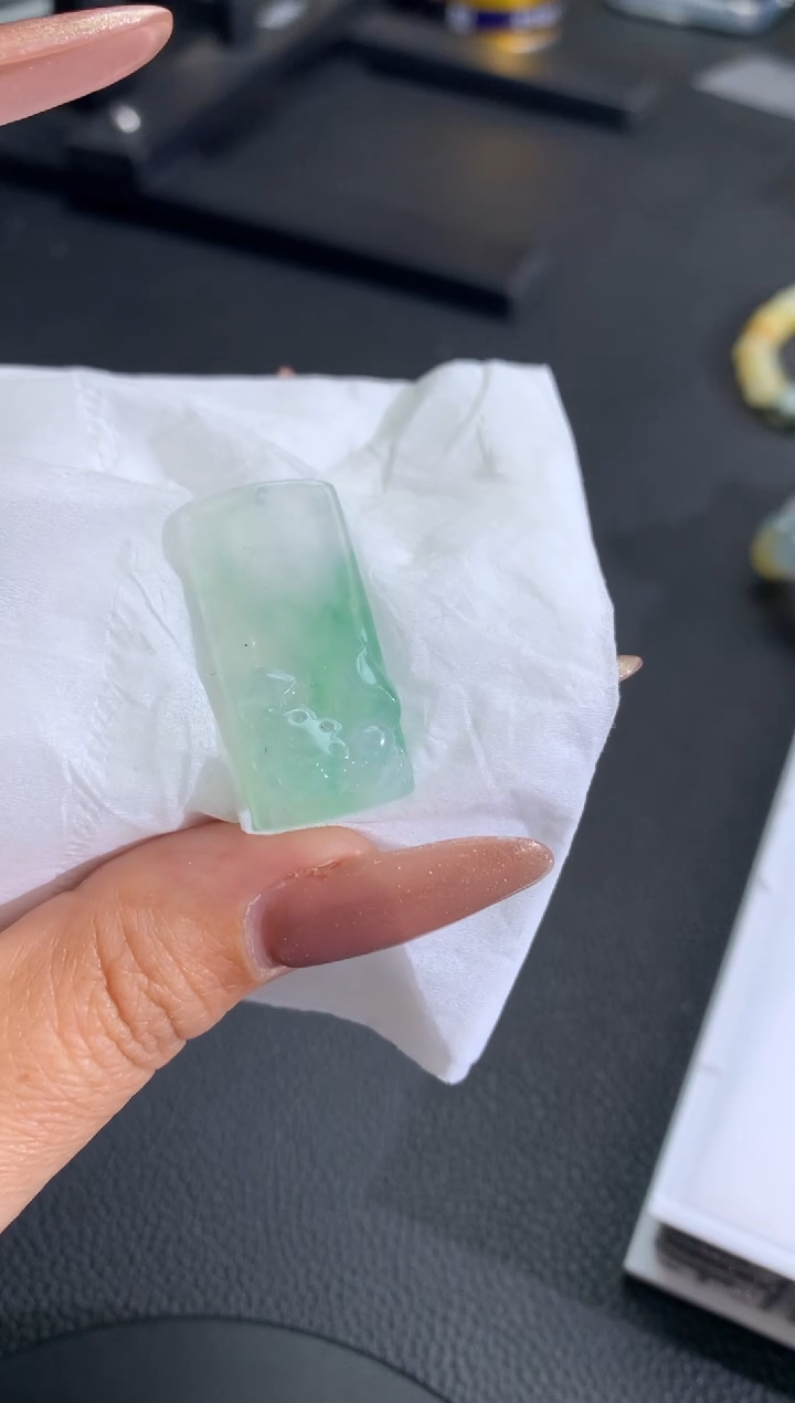 【闪购商品】定制翡翠未镶嵌翡翠