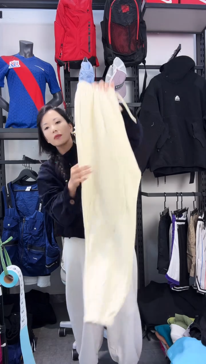 273 ·编码 瑕疵款直播间过款为准 尺码·M