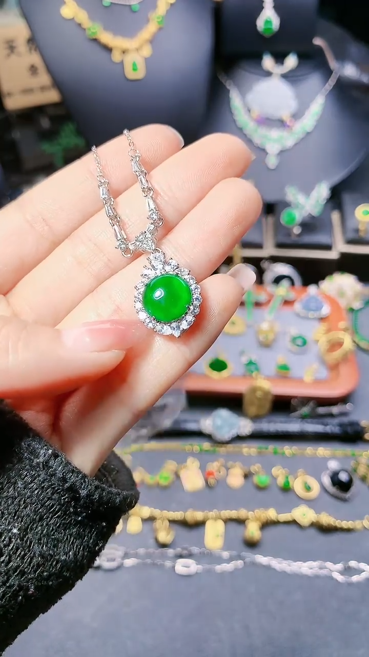 【闪购商品】翡翠项链银S925镶嵌吊坠