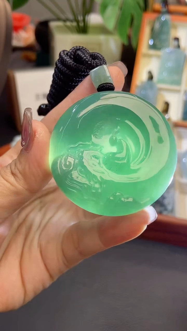 翡翠未镶嵌颈饰缅甸天然货翡翠