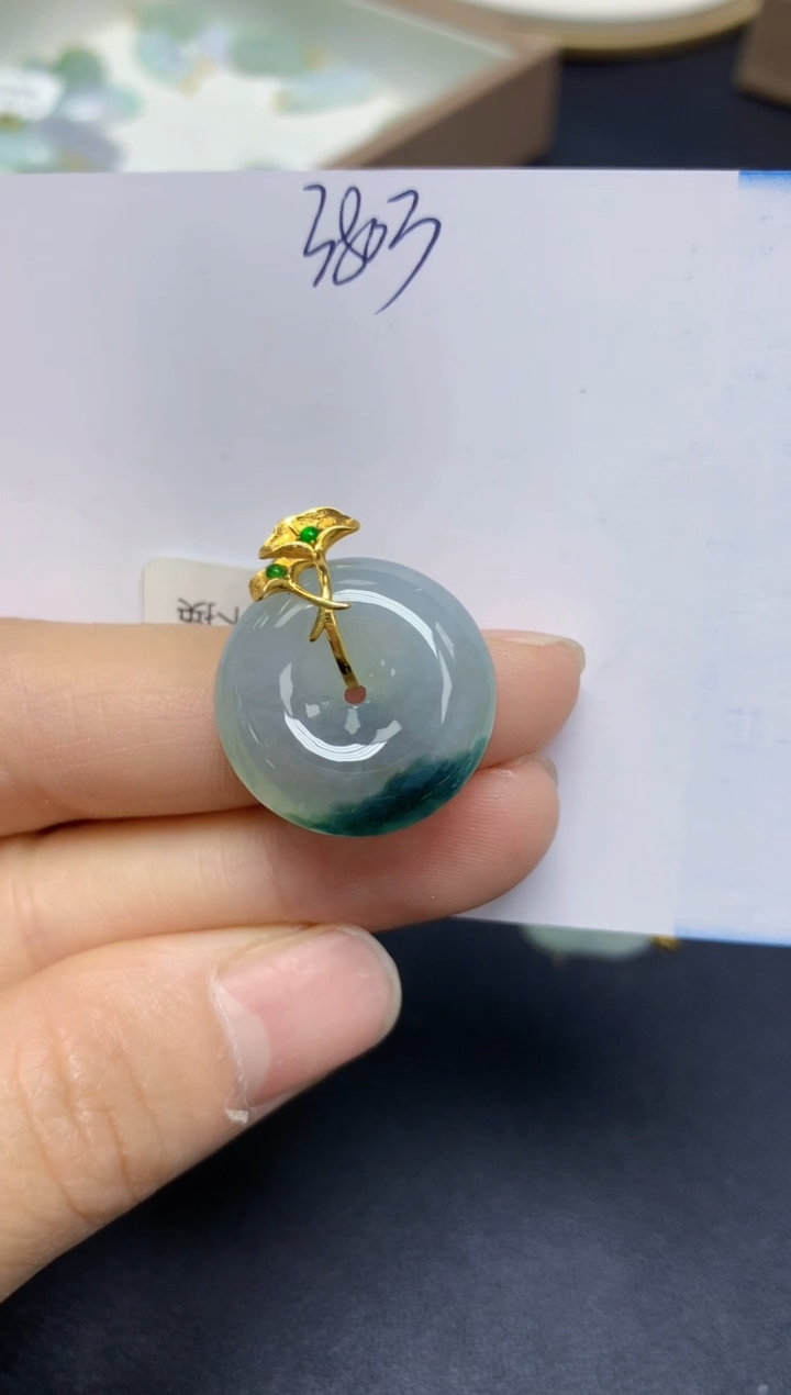 【闪购商品】翡翠挂件18K金镶嵌 天然翡翠A货