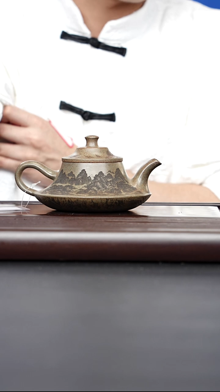 茶壶紫砂宜兴紫砂 云雾沉香泥 溪山云炉 谭青 300cc