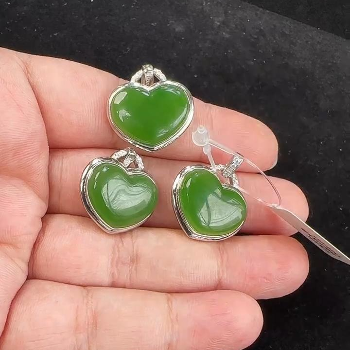 【元举甄选】和田玉碧玉苹果绿s925银镶嵌爱心吊坠（多样性发一）