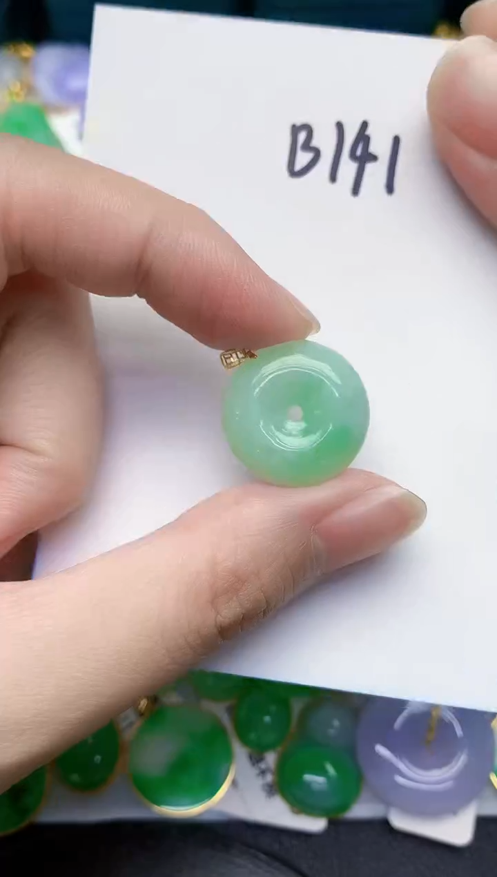 【闪购商品】翡翠颈饰18K金镶嵌000000000