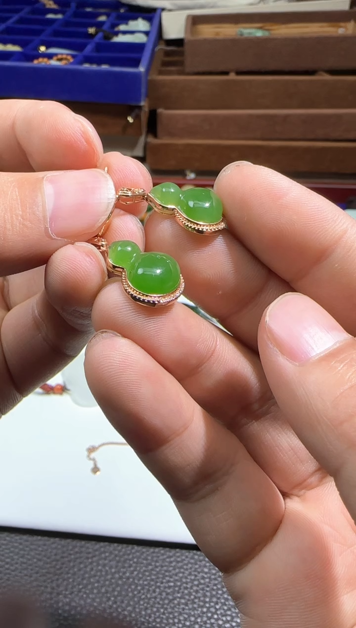 【闪购商品】和田玉【海221】6518K金镶嵌 