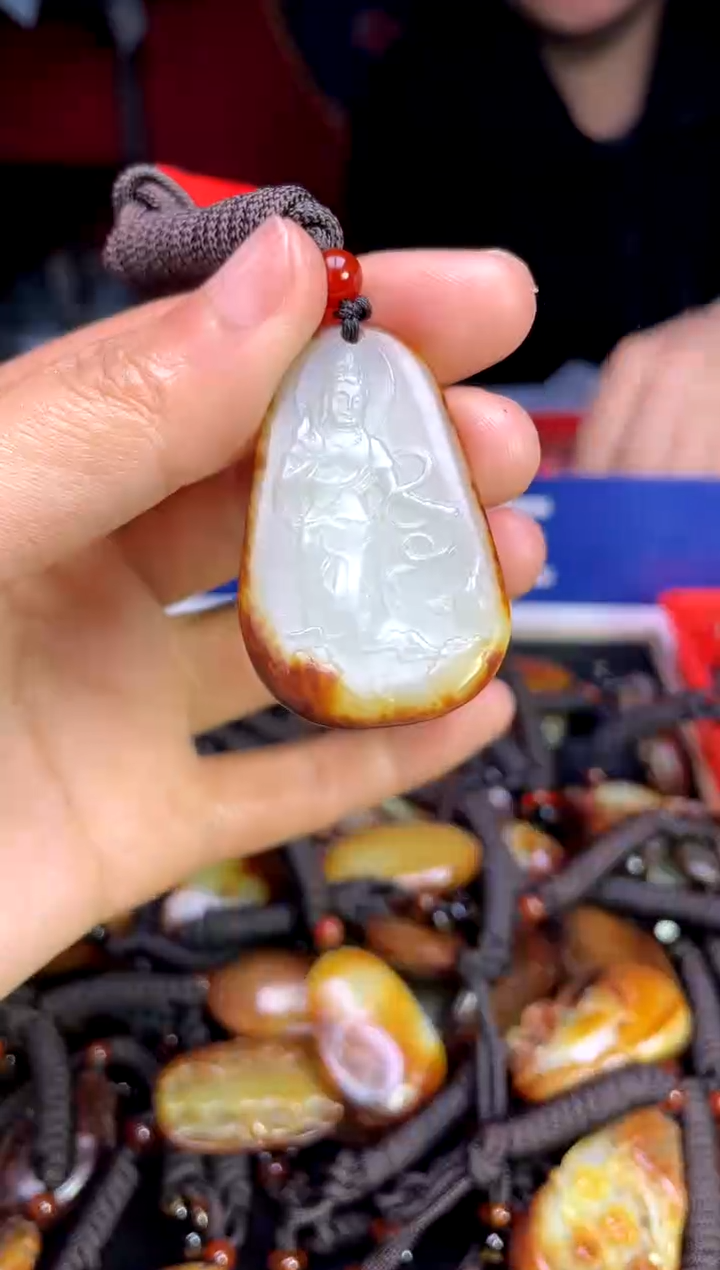 【闪购商品】和田玉未镶嵌颈饰1