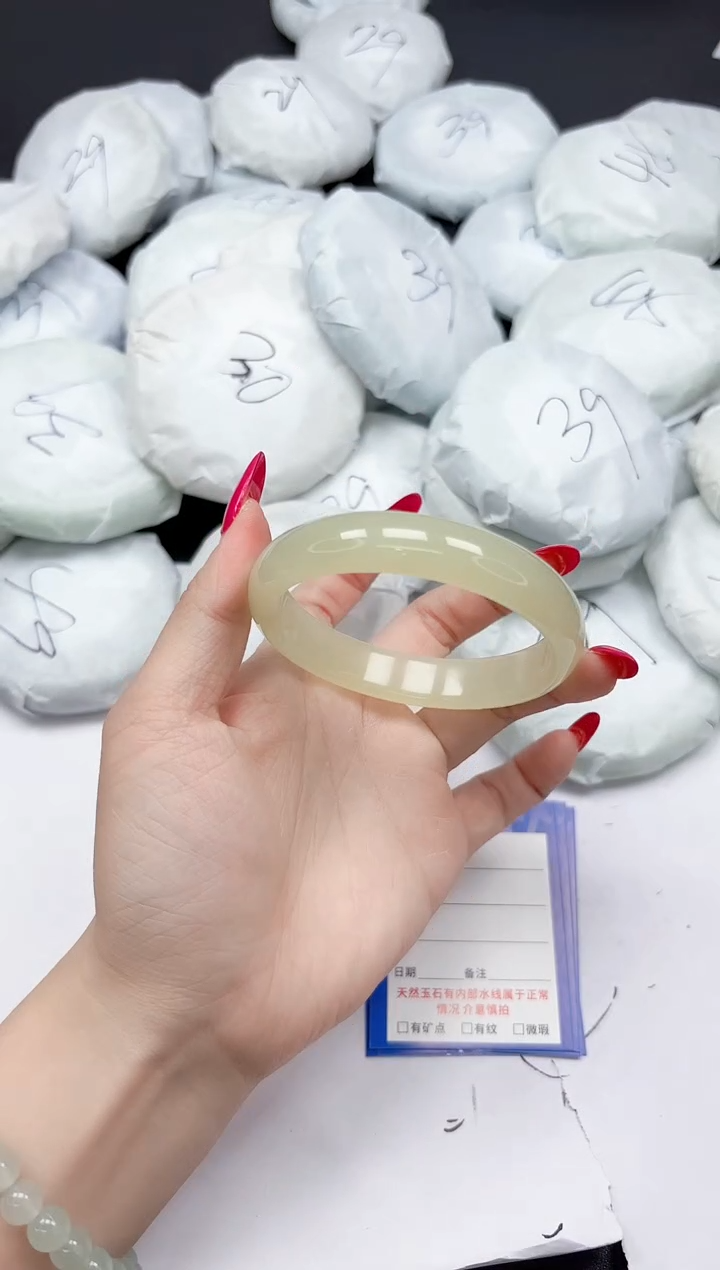 未镶嵌手镯石英质玉a157/5657