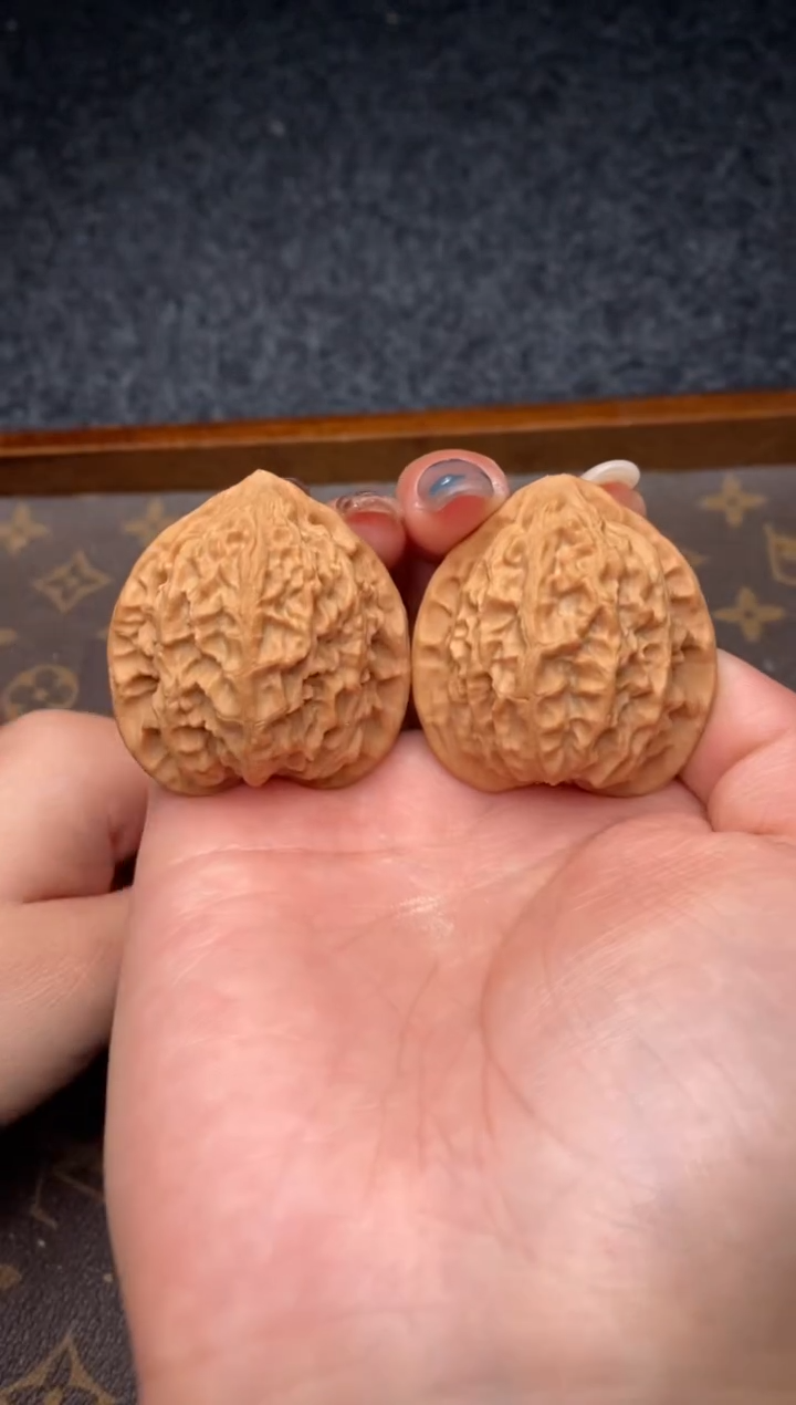 把件文玩核桃B113号40尺金牛