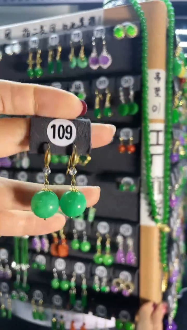 【闪购商品】翡翠耳饰银S925镶嵌109..