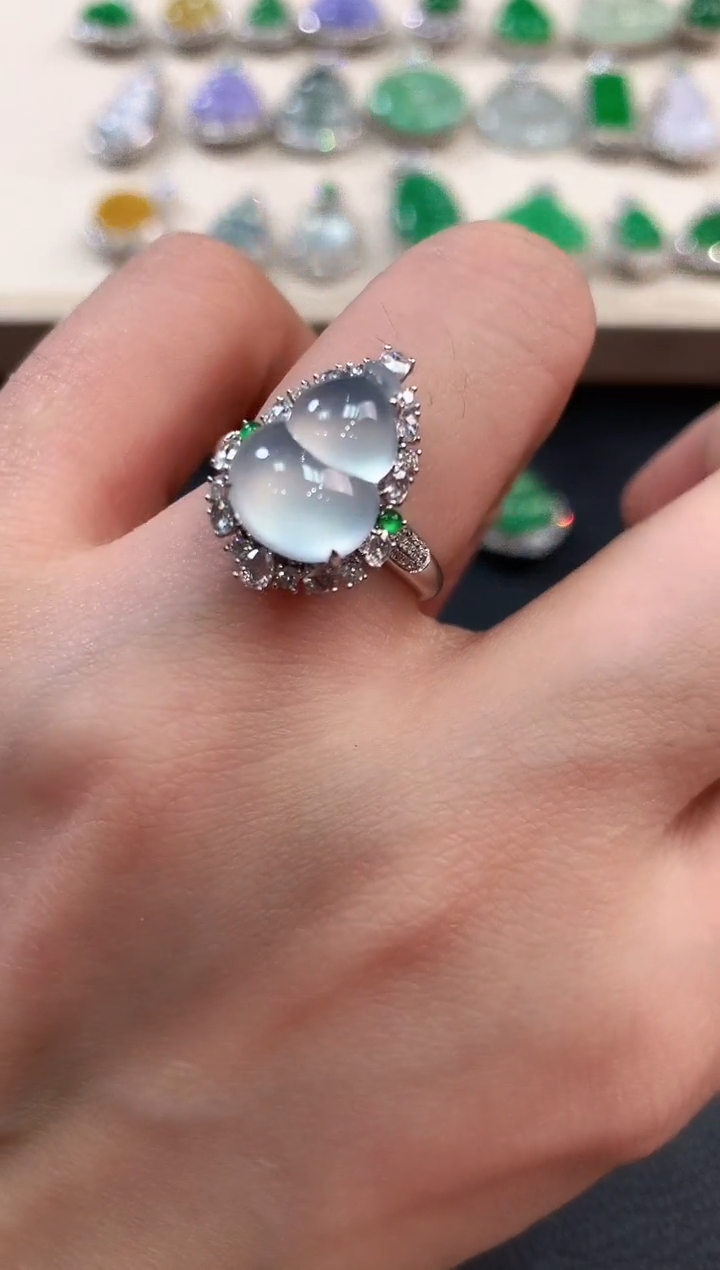 【闪购商品】翡翠戒指18K金镶嵌v136     