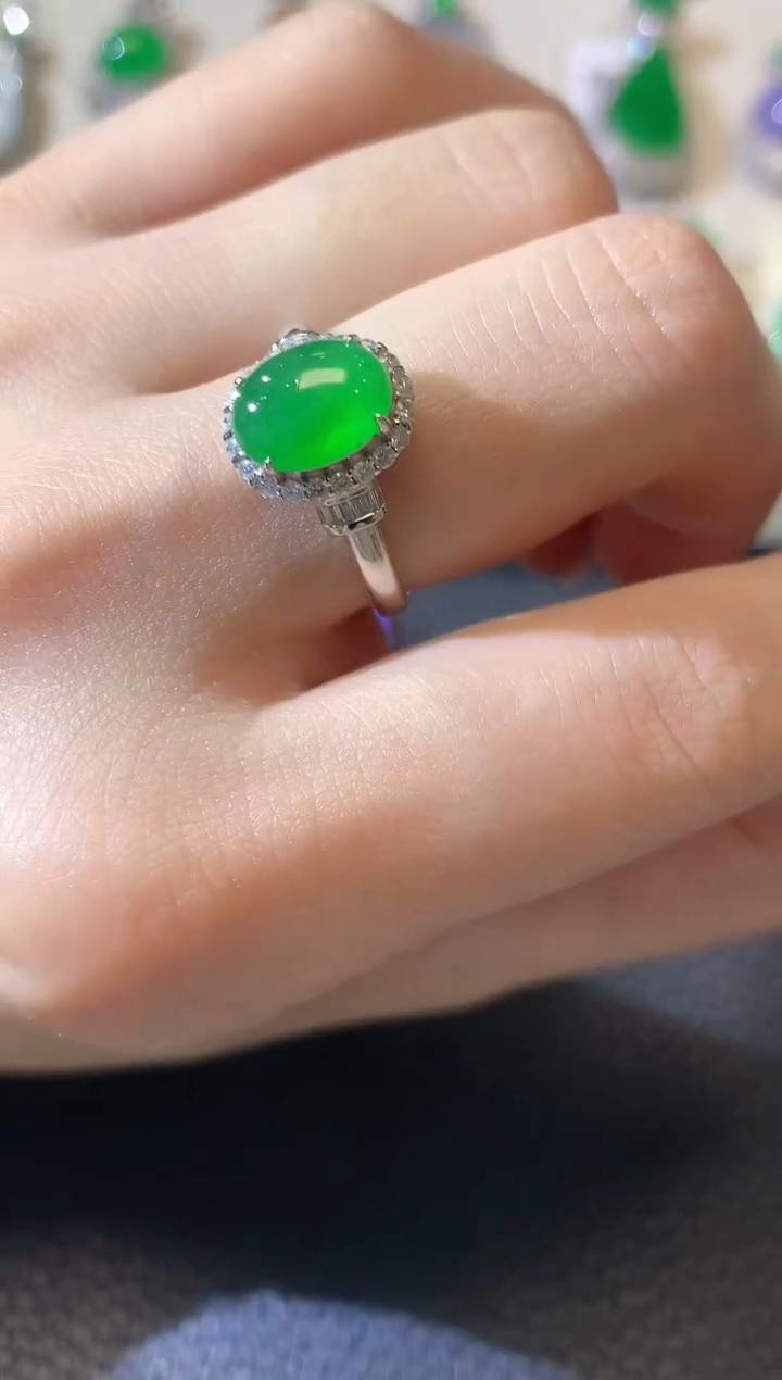 【闪购商品】翡翠戒指18K金镶嵌A50翡翠