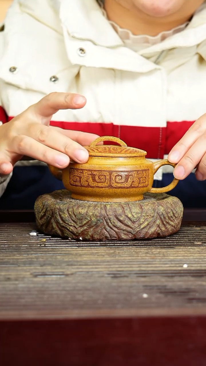 宜兴原矿紫砂壶茶壶宜兴原矿紫砂壶茶壶200C