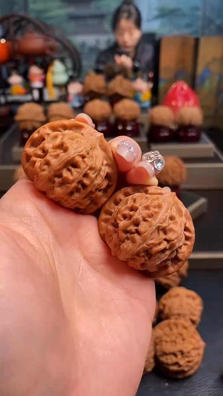 【闪购商品】文玩核桃吊坠H51宫灯41