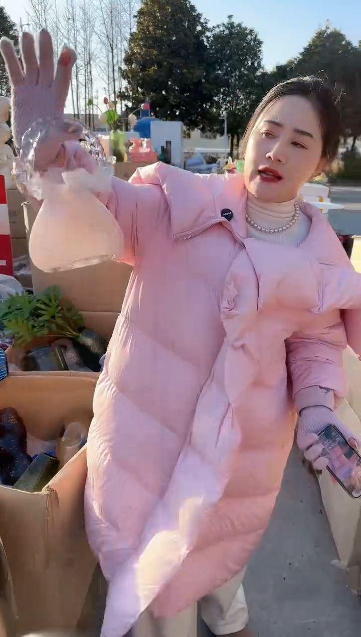 【闪购商品】玻璃C-安琪花瓶--DV1U5