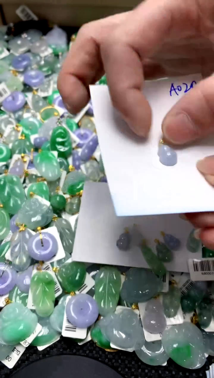 【闪购商品】翡翠颈饰18K金镶嵌111111111