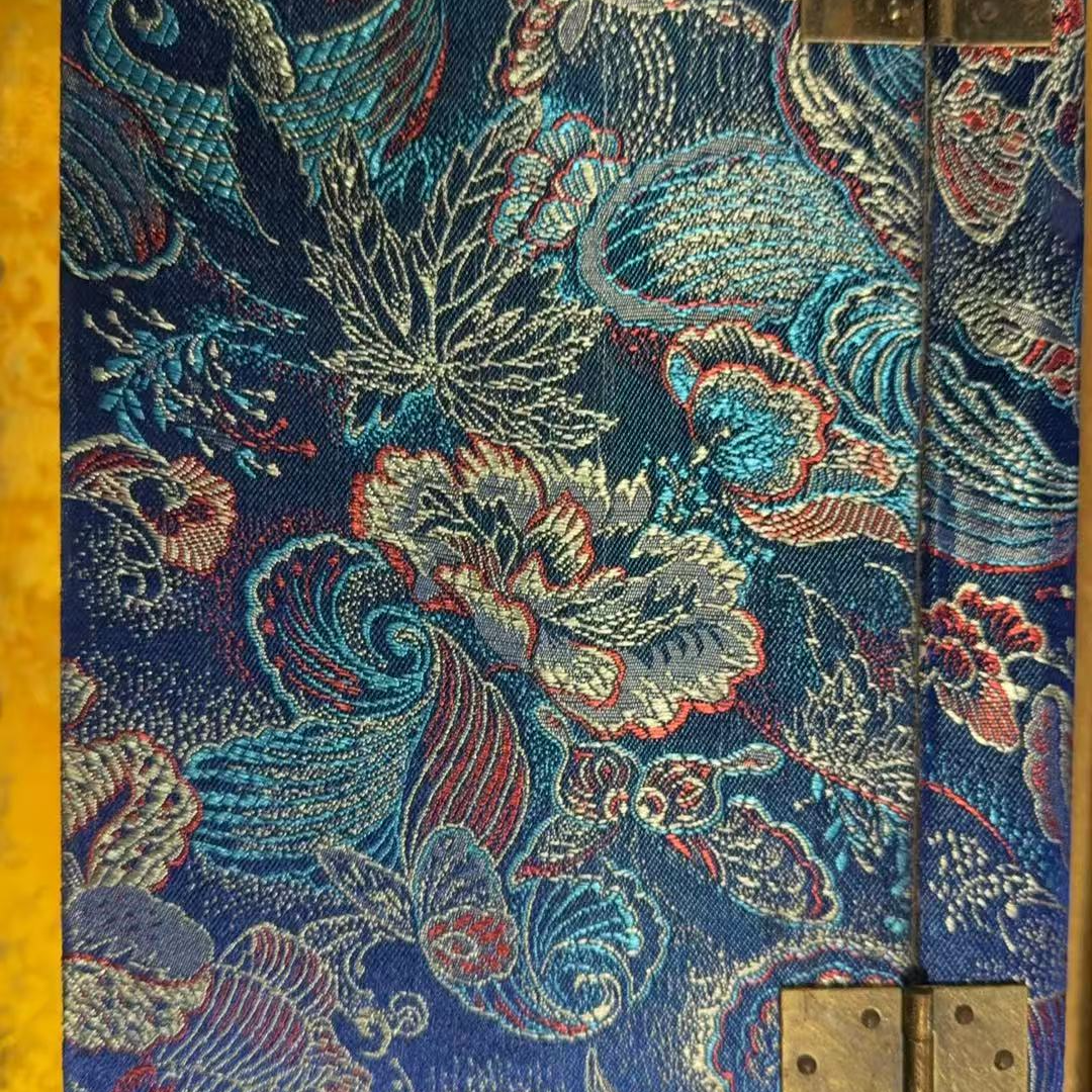 蓝布箱子精美摆件