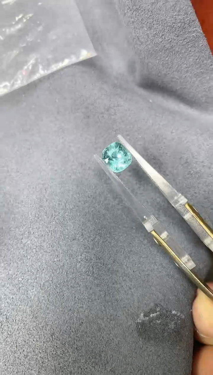 【闪购商品】碧玺裸石未镶嵌1.8ct 62