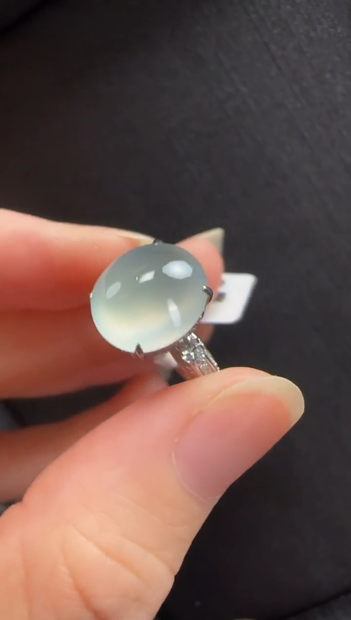 18K金镶嵌戒指翡翠351蛋面一枚