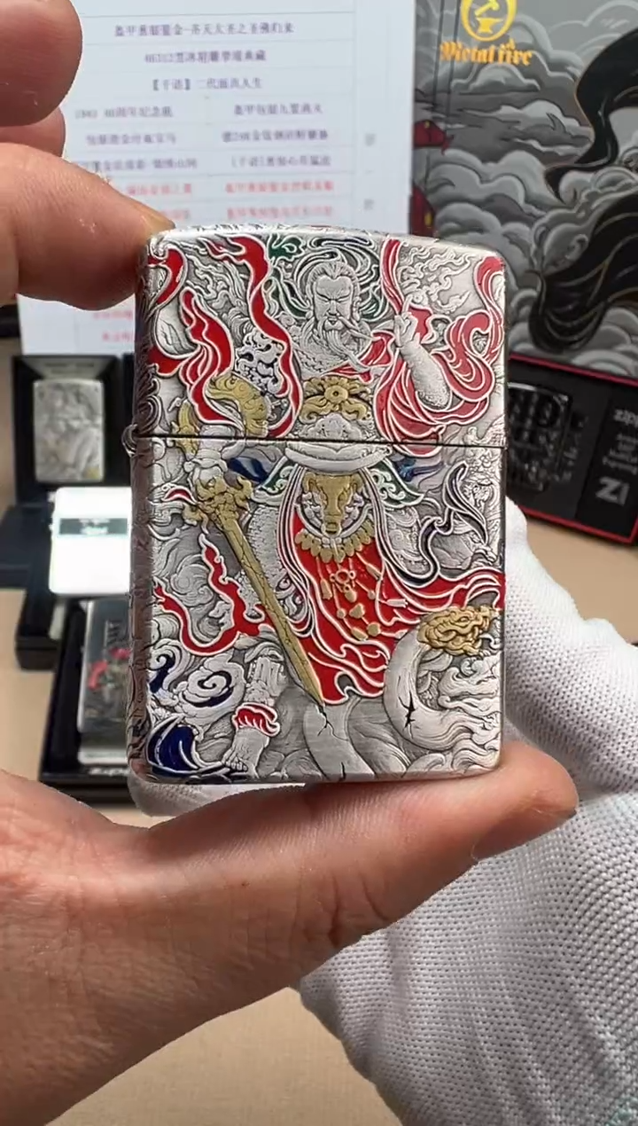 铜真武大帝-3D盔甲熏银鎏金珐琅彩