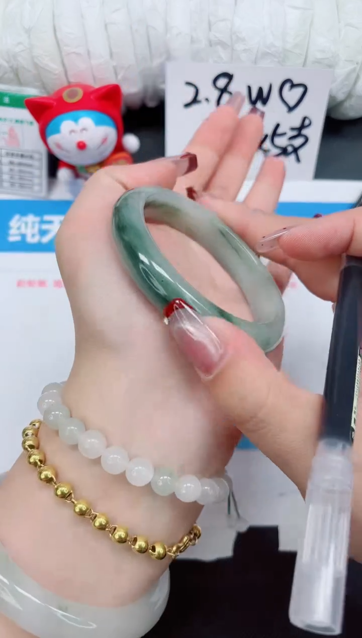 【闪购商品】石英质玉手镯未镶嵌221