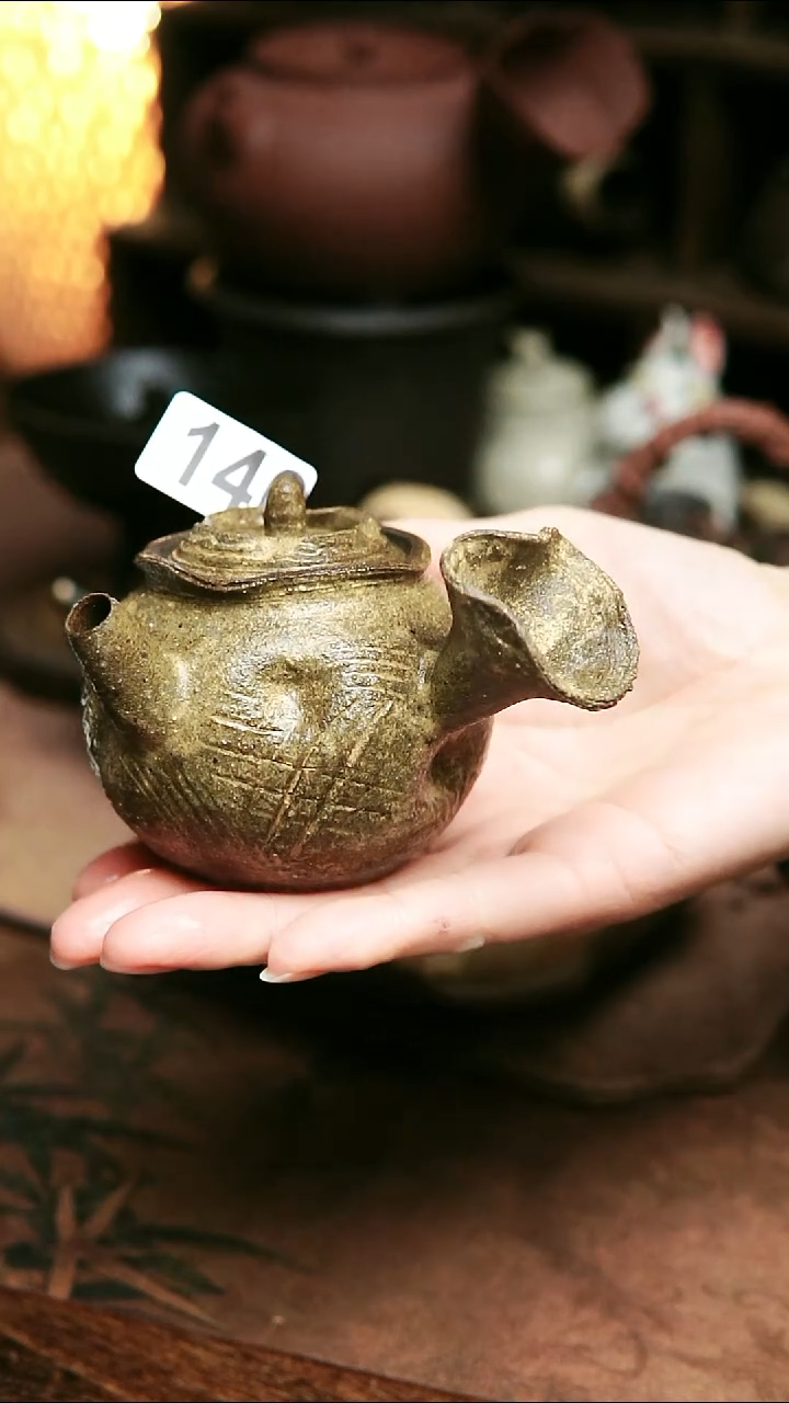140号非薄胎，紫砂全手工黄粉引侧把125毫升