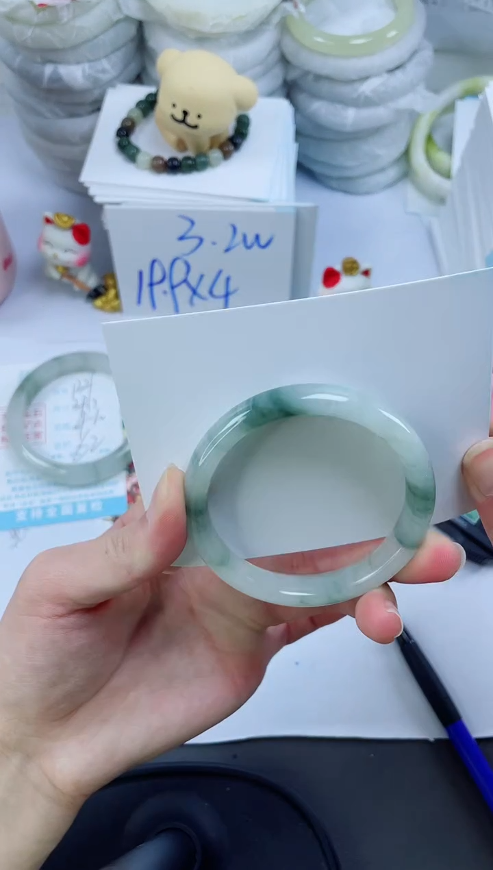 【闪购商品】石英质玉手镯未镶嵌1330-50.9