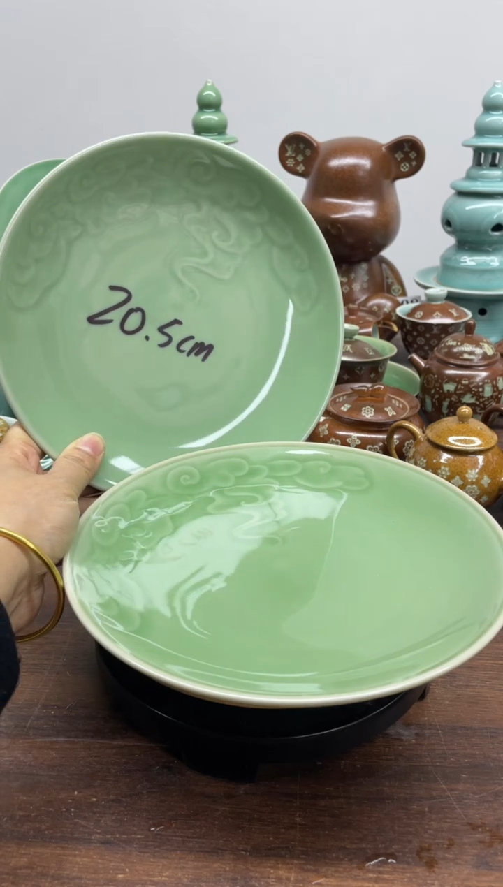特价青瓷 慧语瓷坊 微瑕2个