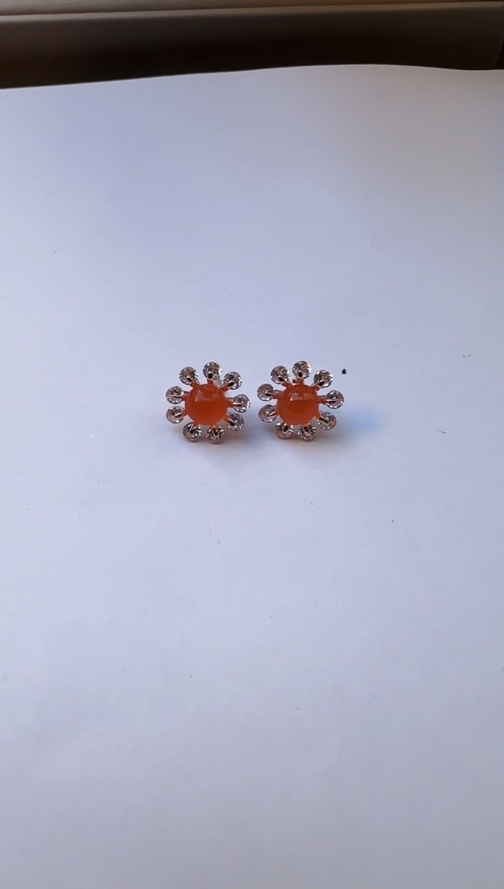 【闪购商品】南红玛瑙耳钉合金南红太阳花耳钉多样性发一H734