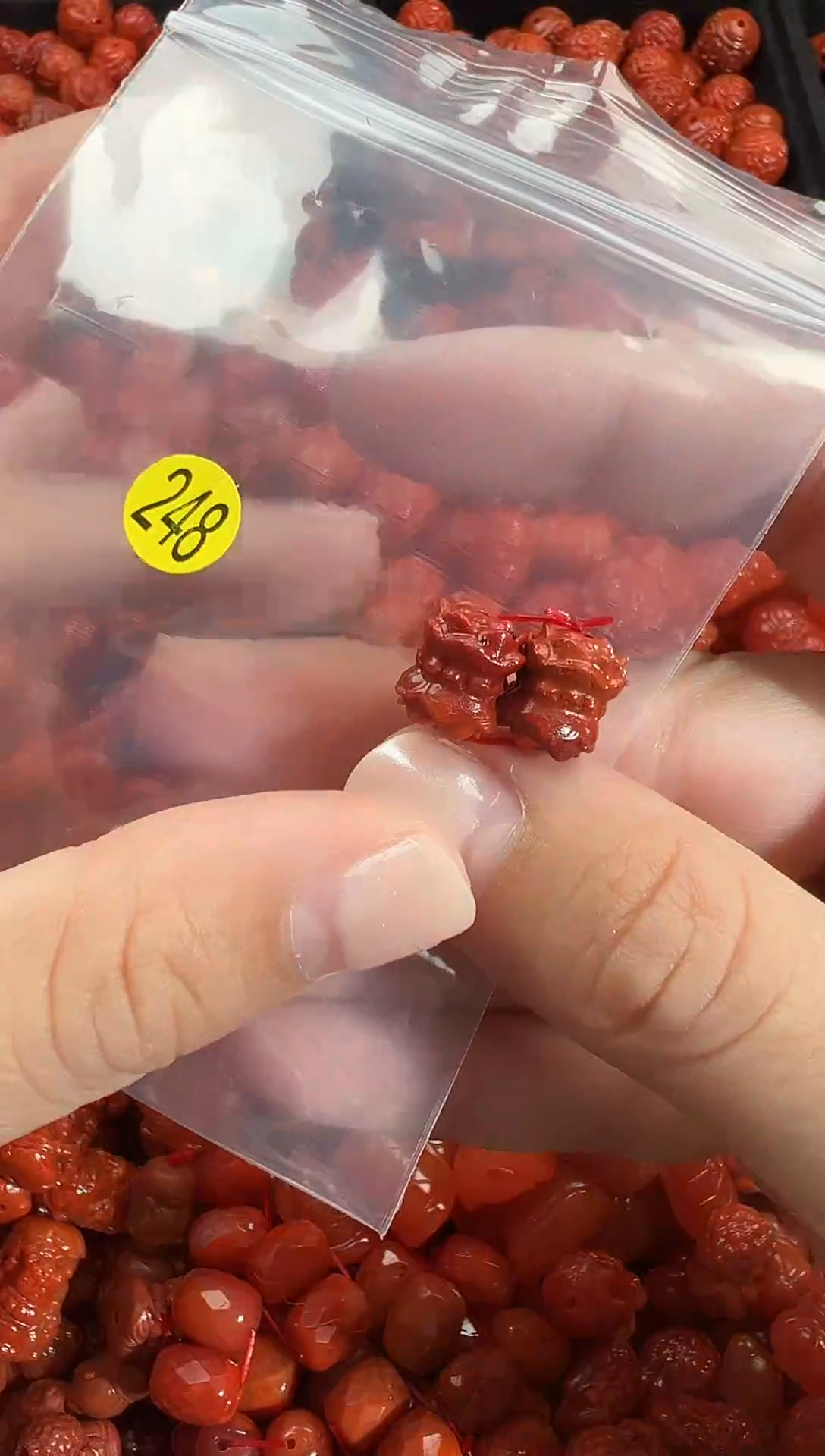 颈饰未镶嵌南红玛瑙1