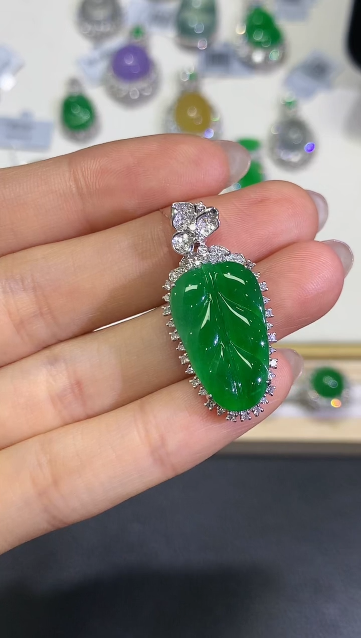 【闪购商品】翡翠颈饰18K金镶嵌团购30