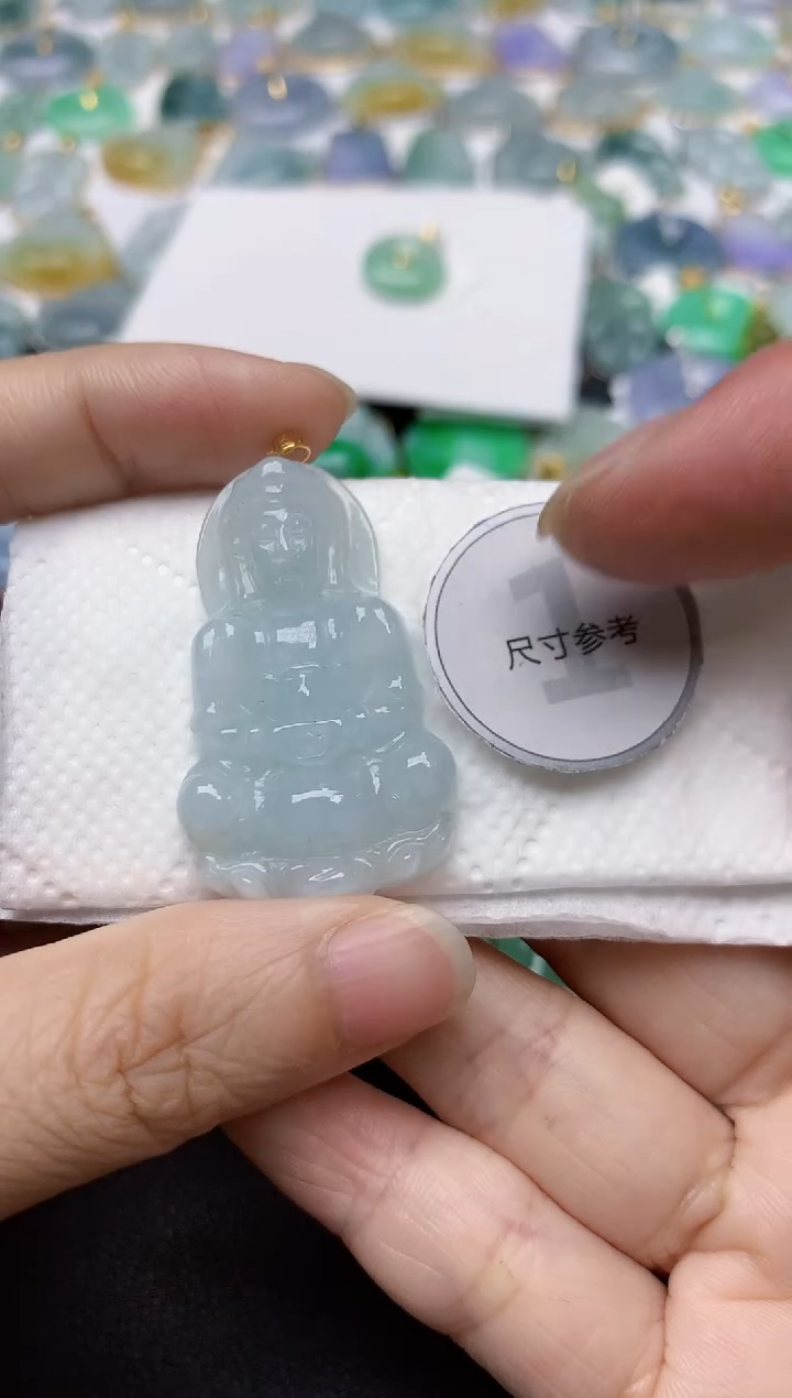 翡翠18K金镶嵌颈饰天然缅甸A货翡翠