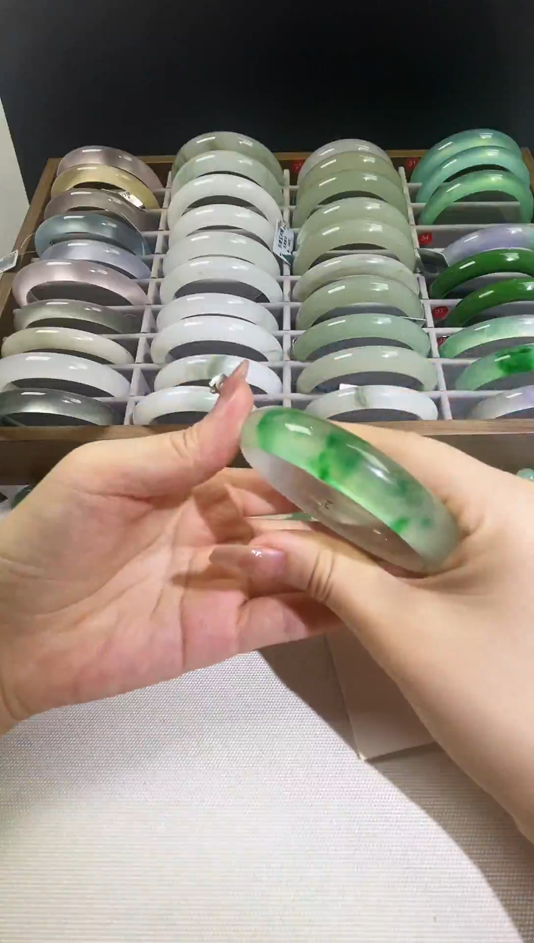 灵动飘花高货毕业款手镯