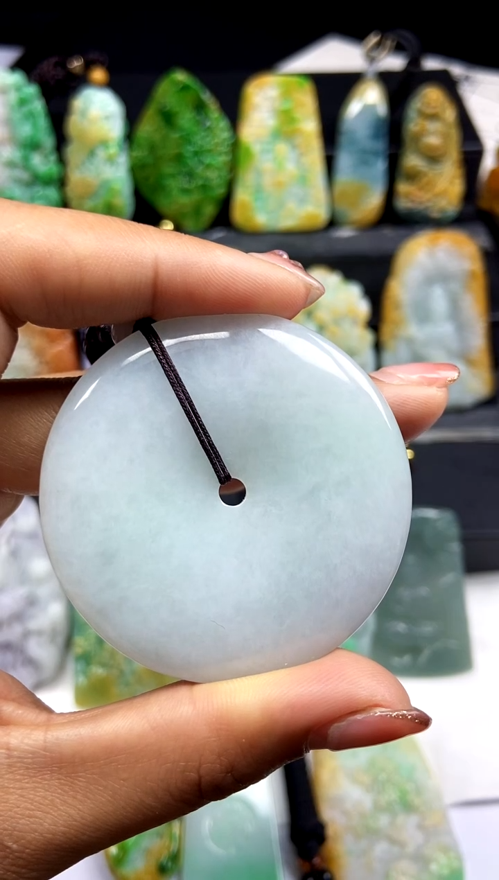 【闪购商品】翡翠颈饰未镶嵌翡翠A货