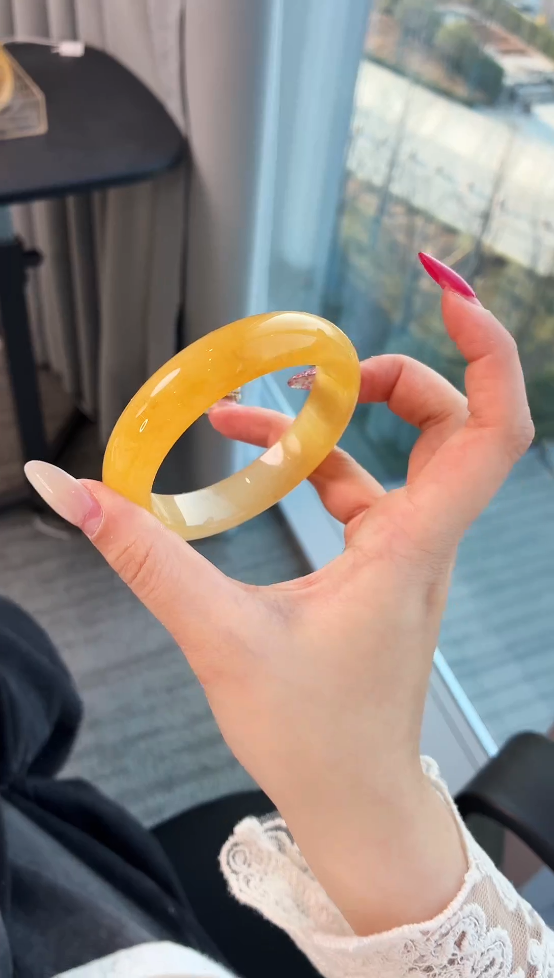 未镶嵌手镯石英质玉159.57