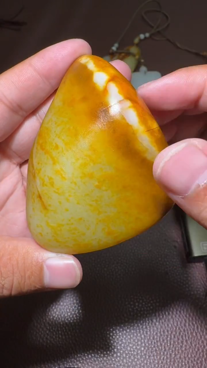 未镶嵌和田玉挂件和田玉