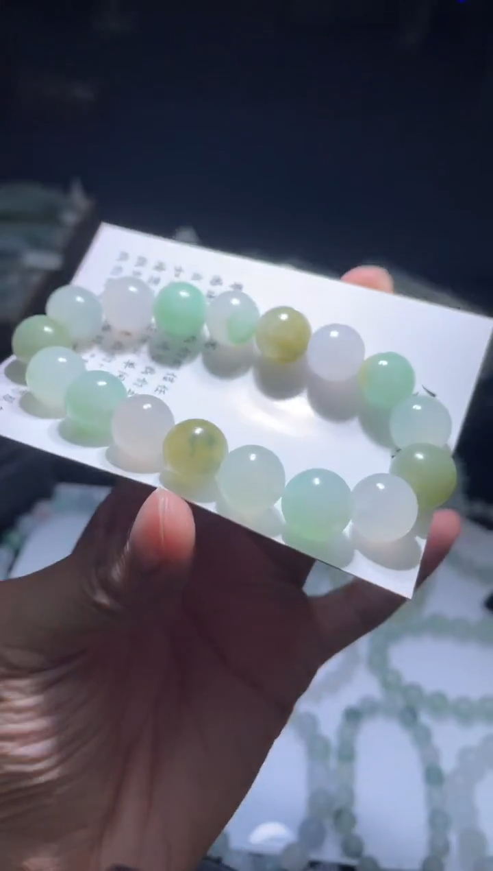 未镶嵌定制翡翠翡翠手串