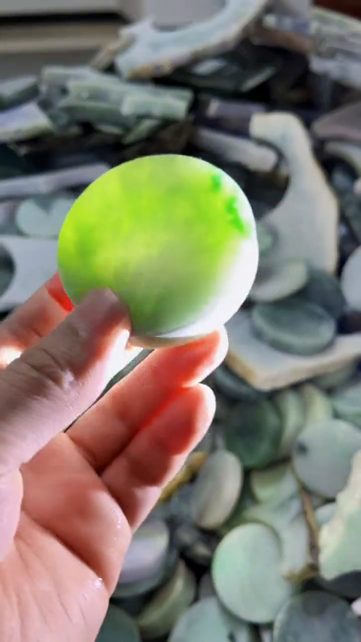 【闪购商品】翡翠挂件未镶嵌A货康壹006