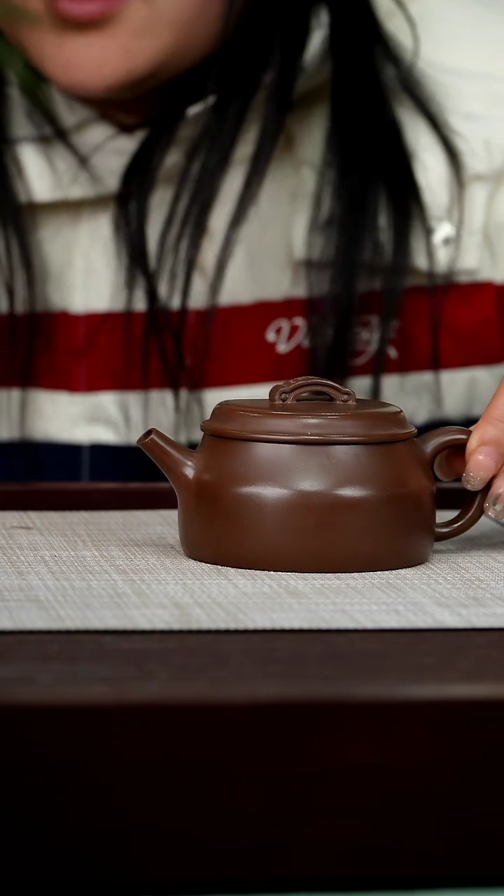 【闪购商品】宜兴原矿紫砂壶茶壶200C