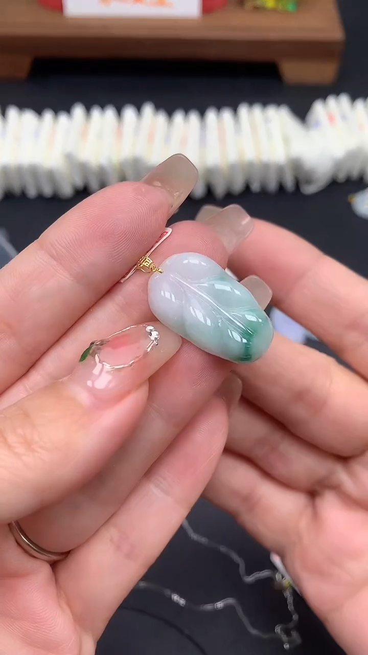 【闪购商品】翡翠吊坠(不含链)18K金镶嵌MS160302