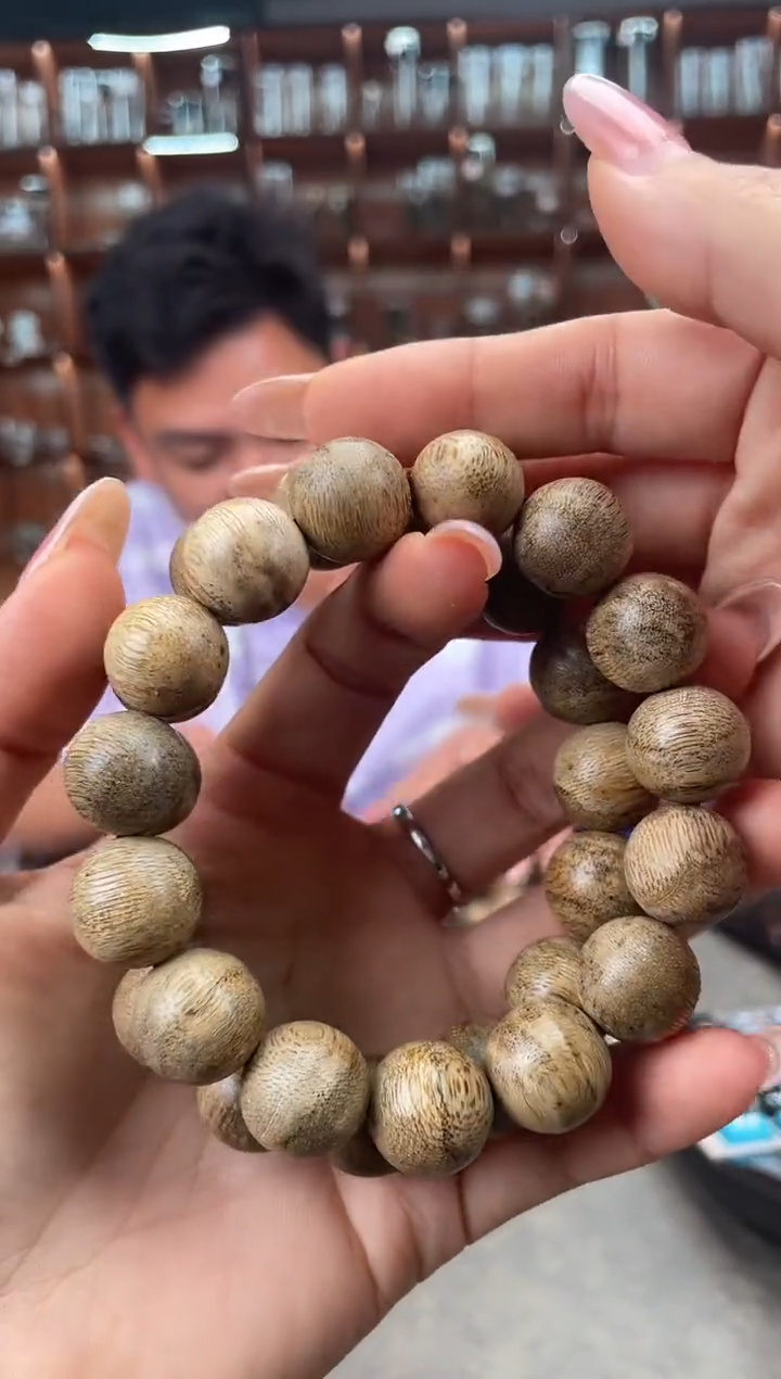 【闪购商品】沉香手串117号海南尖峰岭多样性发一条