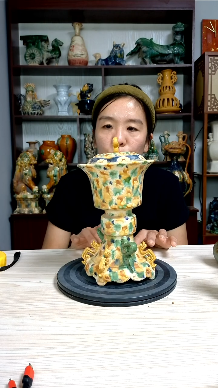 经典精美复古风格瓷器