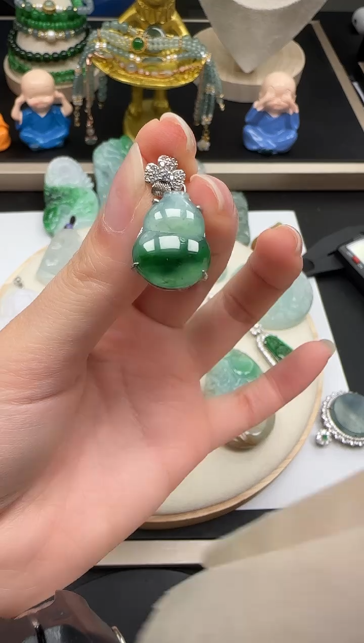 【闪购商品】翡翠吊坠(不含链)银S925镶嵌【海莎一口翠】翡翠挂件1