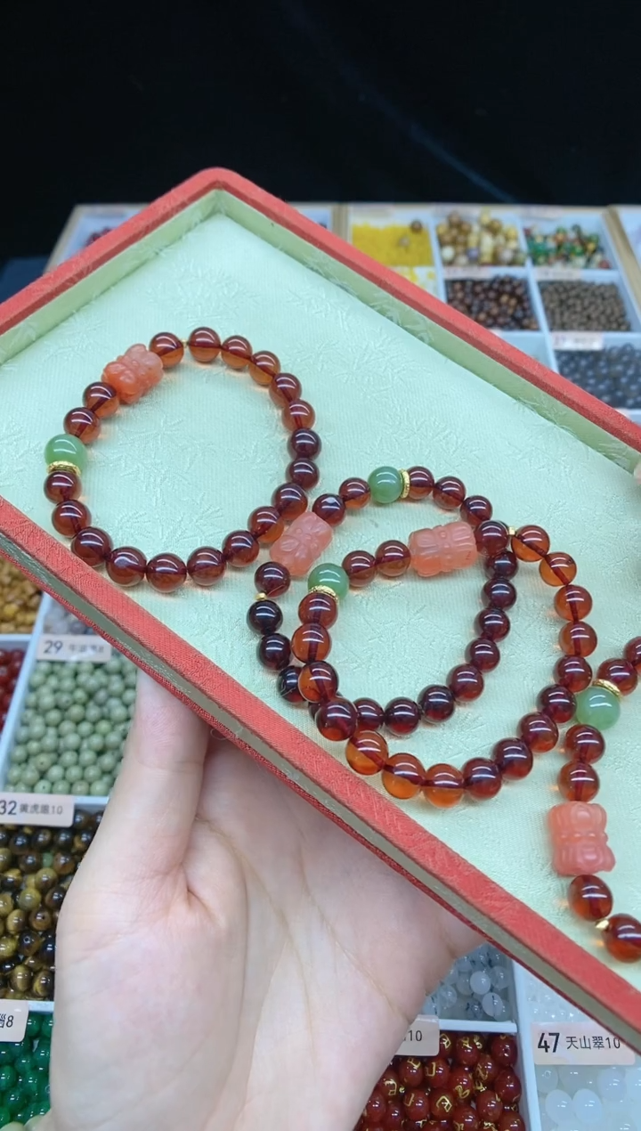 【闪购商品】琥珀手串未镶嵌血珀多样性发一