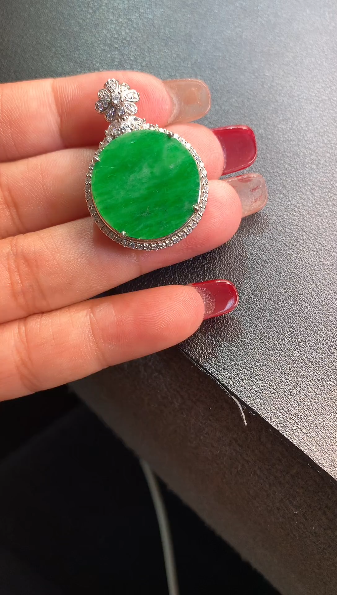 【闪购商品】翡翠耳饰银S925镶嵌缅甸天然翡翠A货